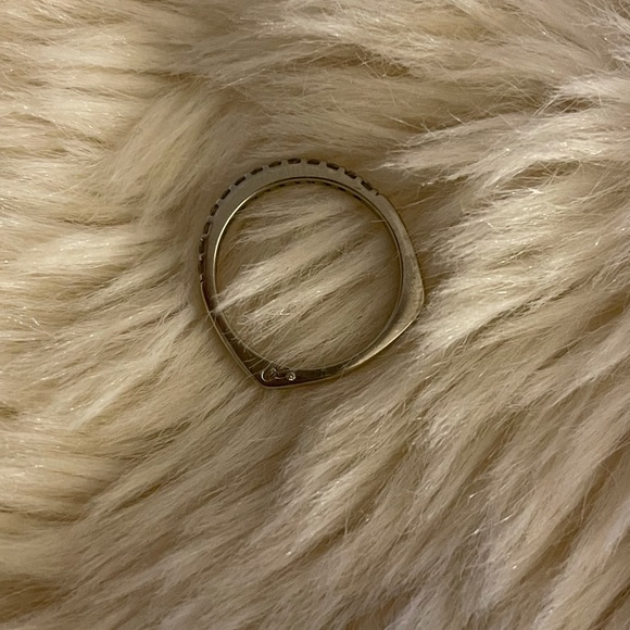 A.Jaffe 18k White Gold and Diamond Band - Picture 6 of 9